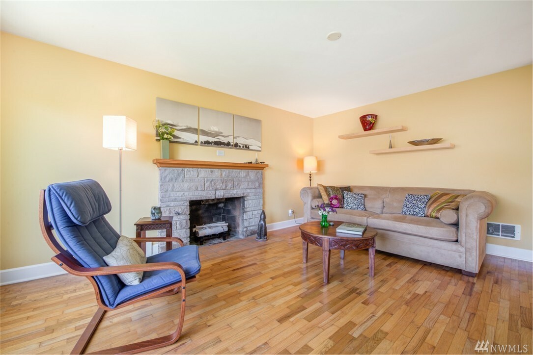 Property Photo:  8018 14th Ave NW  WA 98117 