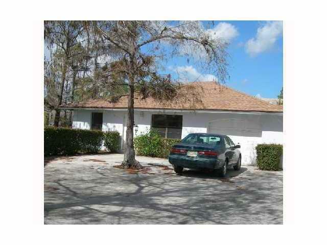 Property Photo:  1622 Hawthorne Place  FL 33414 