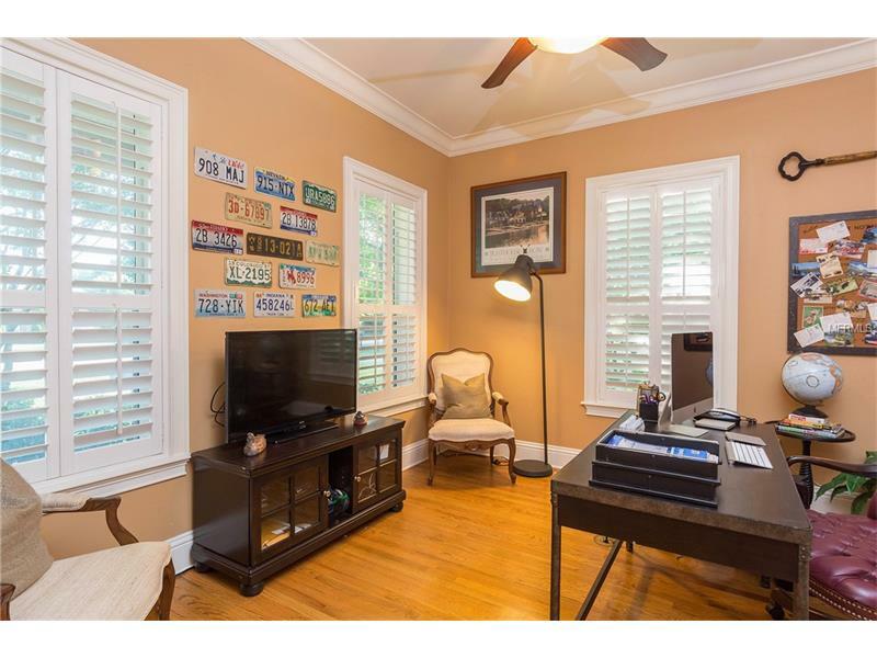 Property Photo: 2526 Bordeaux Way FL 33559