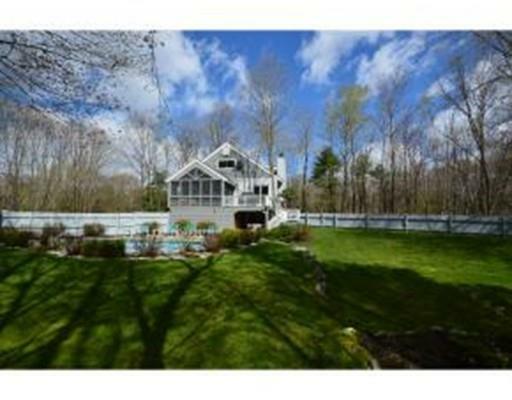 Property Photo:  68 Stanley Brook Dr.  NH 03079 