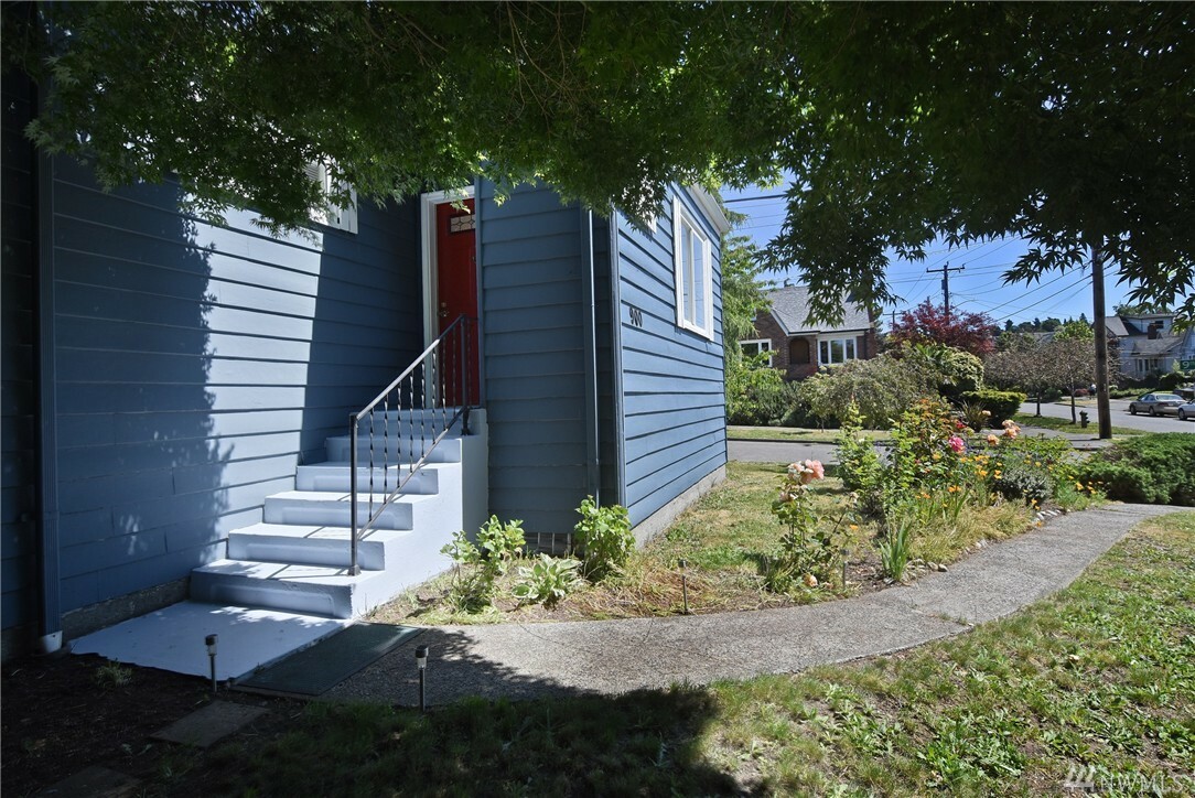 Property Photo: 900 NW 63rd St WA 98107