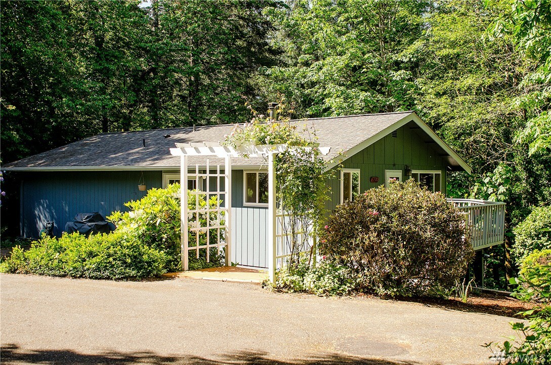 Property Photo:  7655 Long Lake Rd SE  WA 98367 