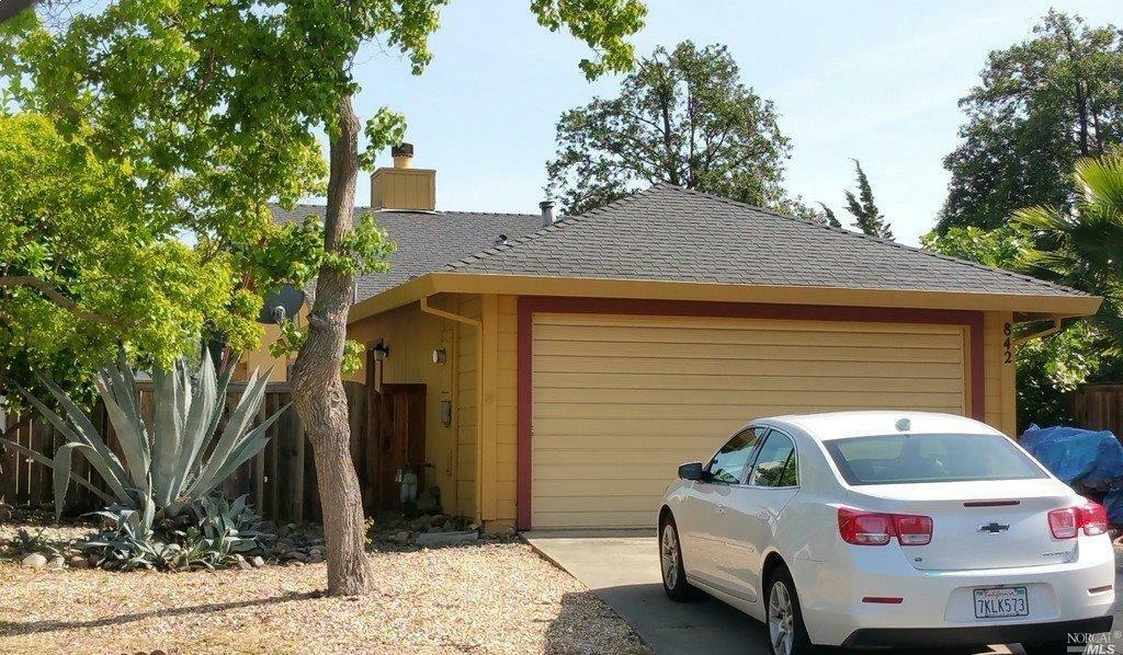 Property Photo:  842 Cameron Court  CA 95687 