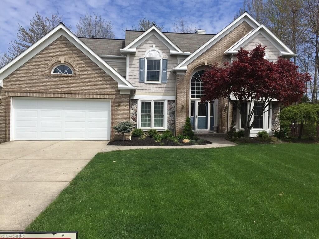 Property Photo:  18123 Martins Lane  OH 44149 