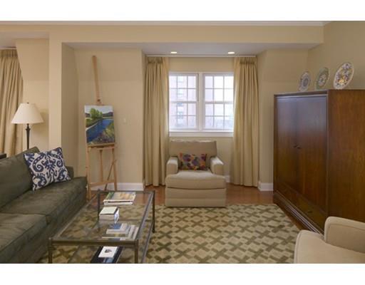 Property Photo:  1 Russell Street Ph403  MA 02140 