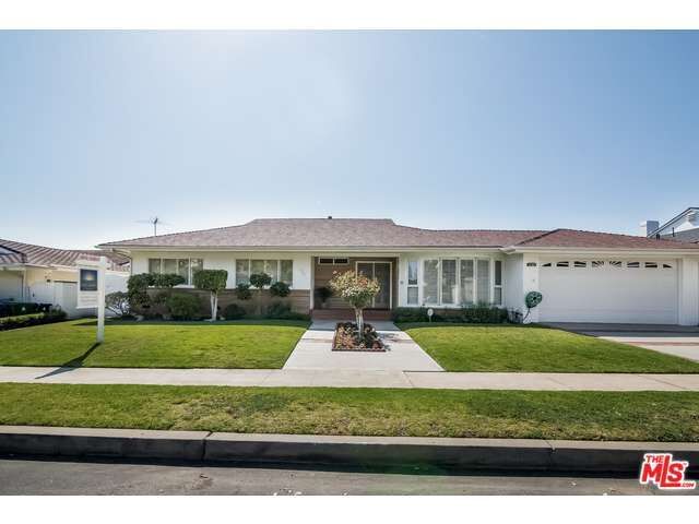 Property Photo:  1347 Beckwith Ave  CA 90049 