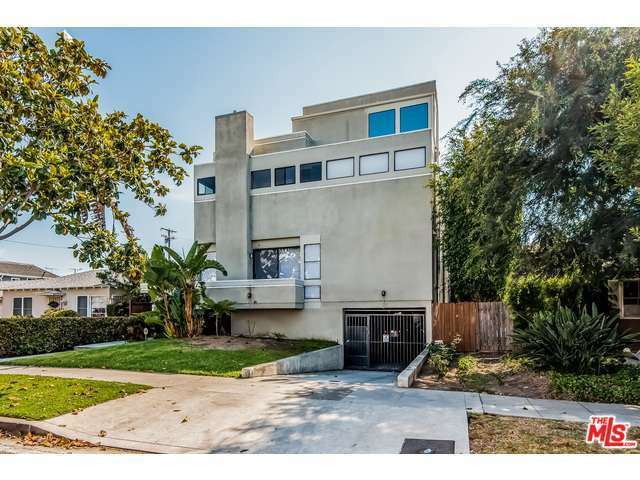 Property Photo: 3675 Keystone Ave 2 CA 90034