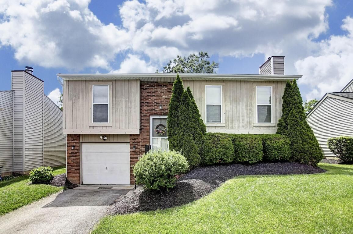 Property Photo: 8401 Covered Wagon Court OH 43065