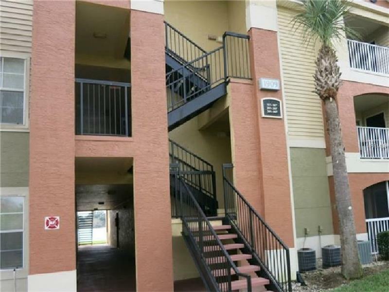 Property Photo:  1909 Summer Club Drive 105  FL 32765 