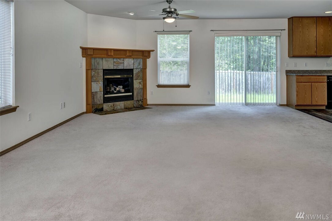 Property Photo:  17010 SE 180th Place  WA 98058 