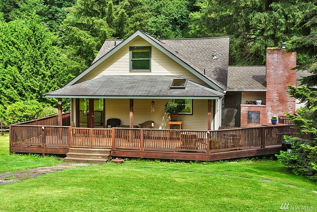 Property Photo: 11126 Woods Creek Rd WA 98272