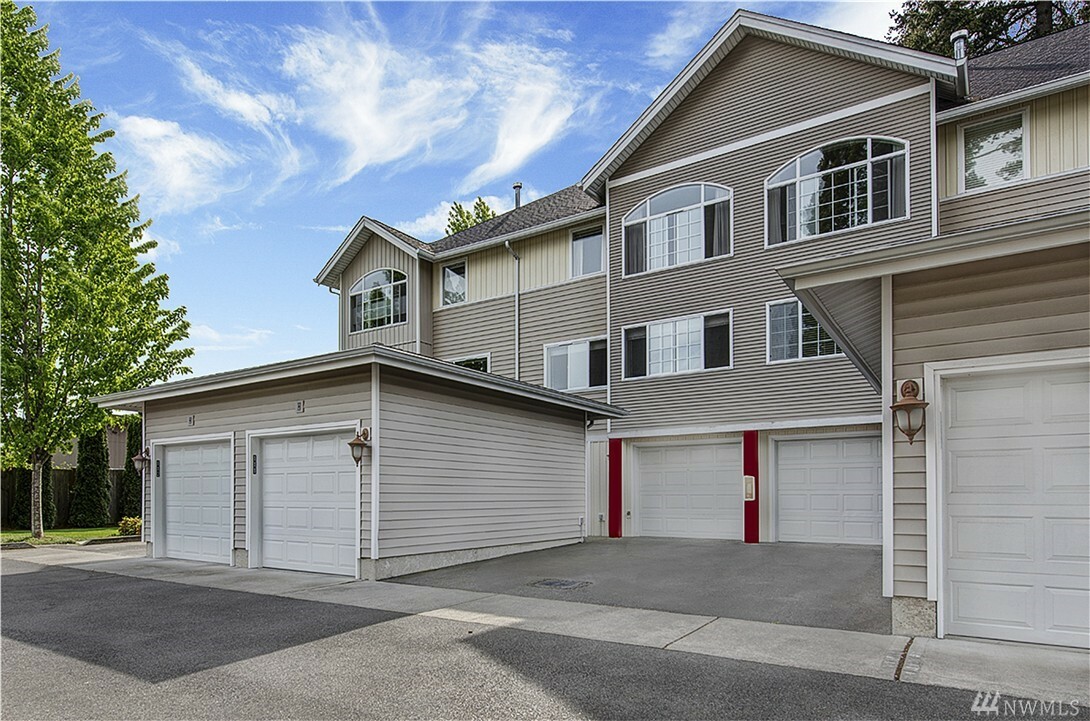 Property Photo:  7818 228th St SW 111  WA 98026 