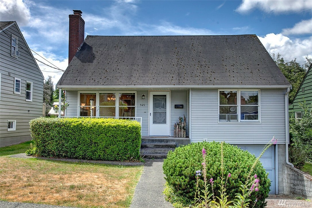 Property Photo:  521 NE 88th St  WA 98115 