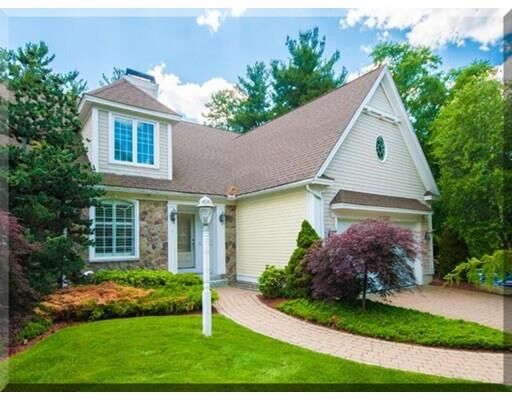 Property Photo:  5 Swan Lane 5  MA 01810 