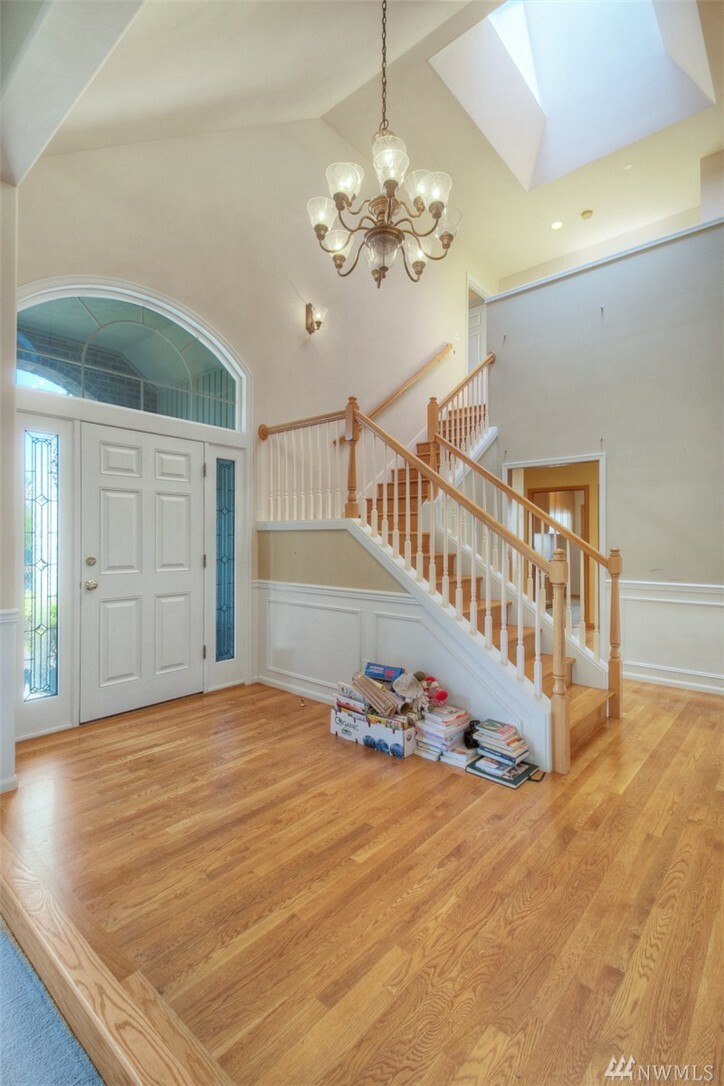 Property Photo: 17444 NE 97th Wy WA 98052