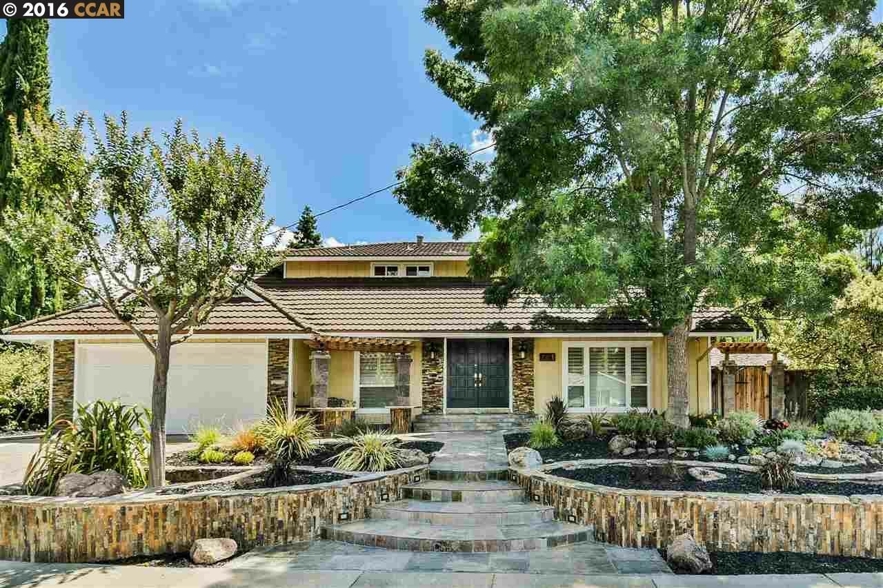 Property Photo: 741 Autumn Dr CA 94598