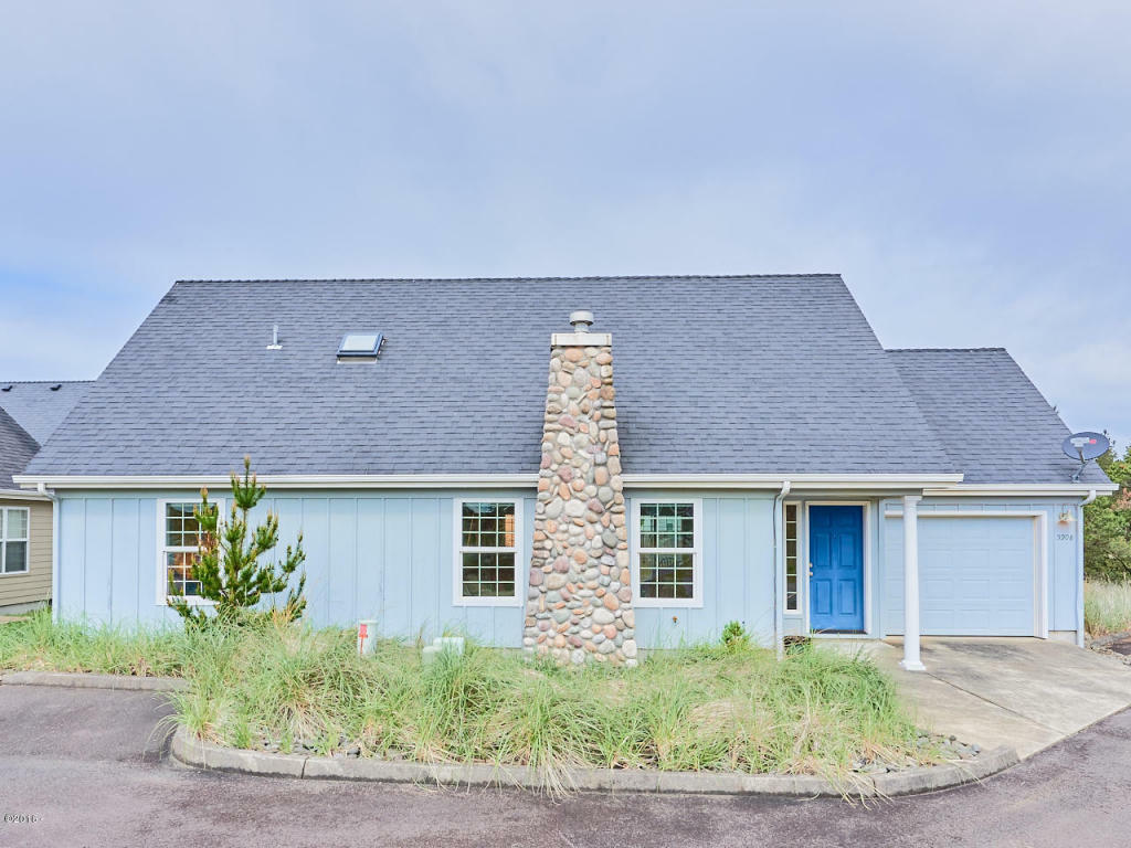 Property Photo: 5908 Four Sisters Lane OR 97135