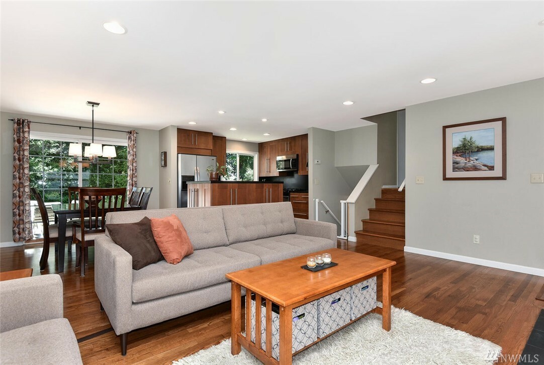 Property Photo: 16850 NE 14th Place WA 98008