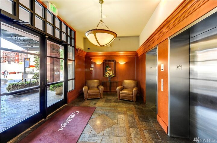 Property Photo:  123 Queen Anne Ave N 305  WA 98109 