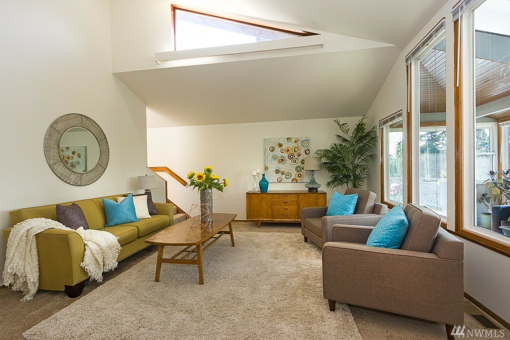 Property Photo: 12840 77th Ave S WA 98178