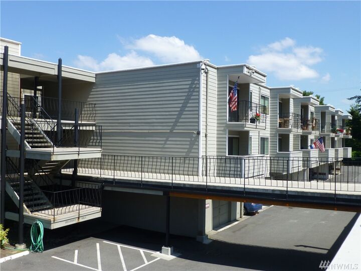 Property Photo: 444 S State St 309 WA 98225