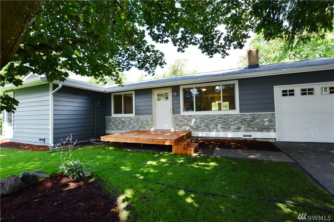 Property Photo:  9102 NE 138th Place  WA 98034 