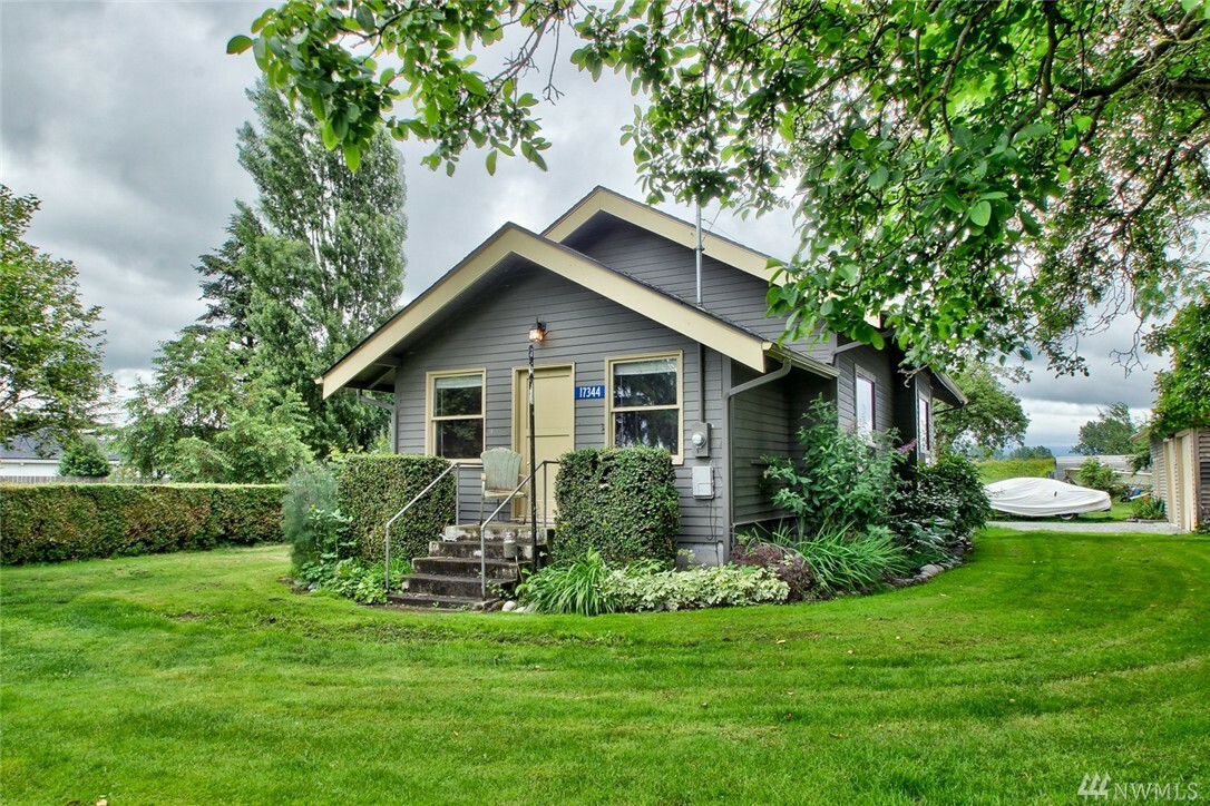 Property Photo:  17344 Bennett Rd  WA 98273 