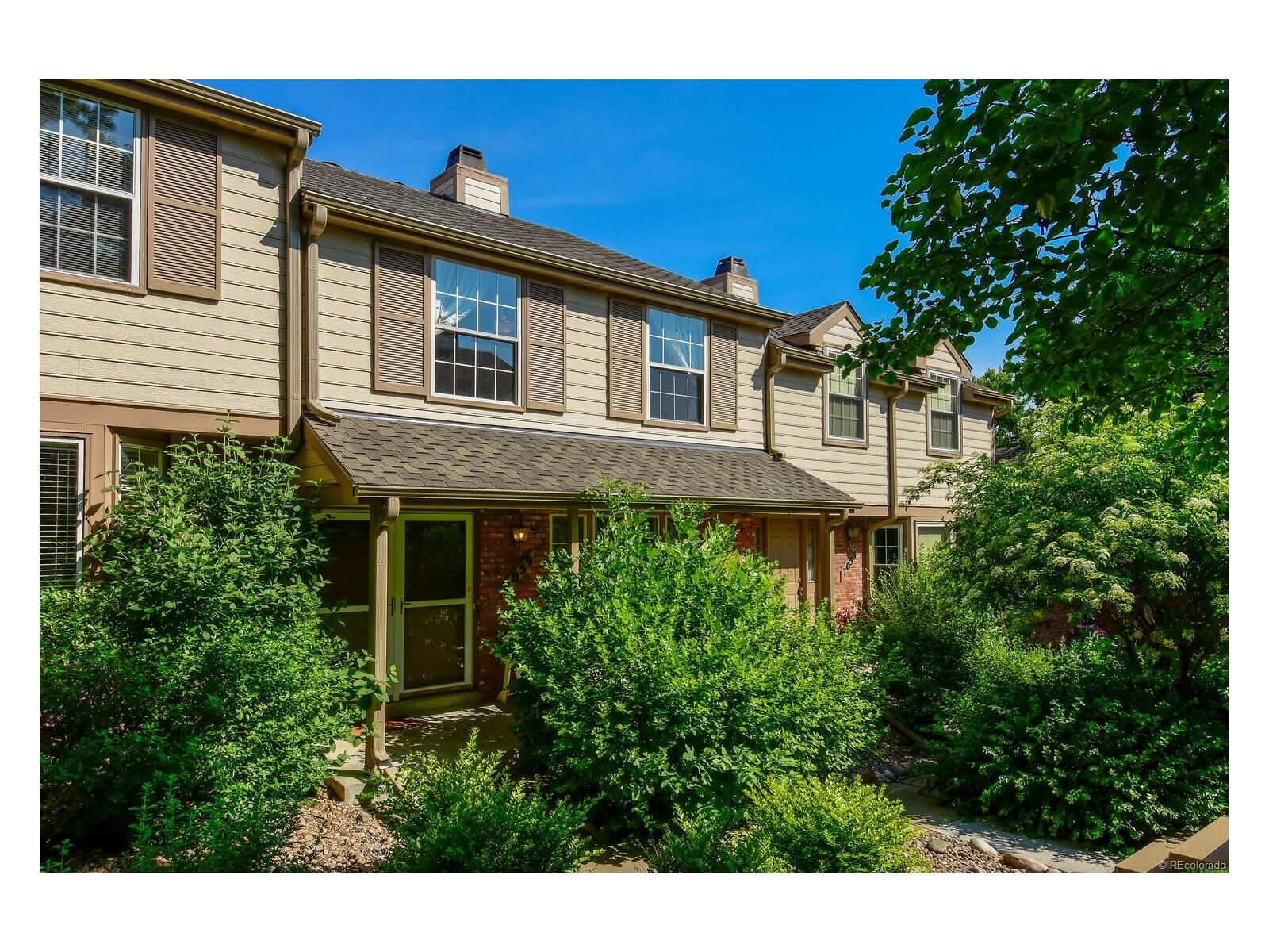 Property Photo:  7059 East Briarwood Drive  CO 80112 