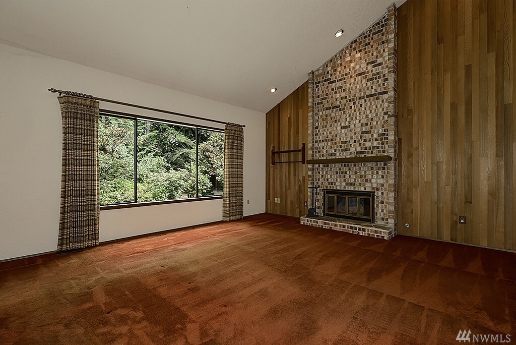 Property Photo: 16204 NE 6th St WA 98008