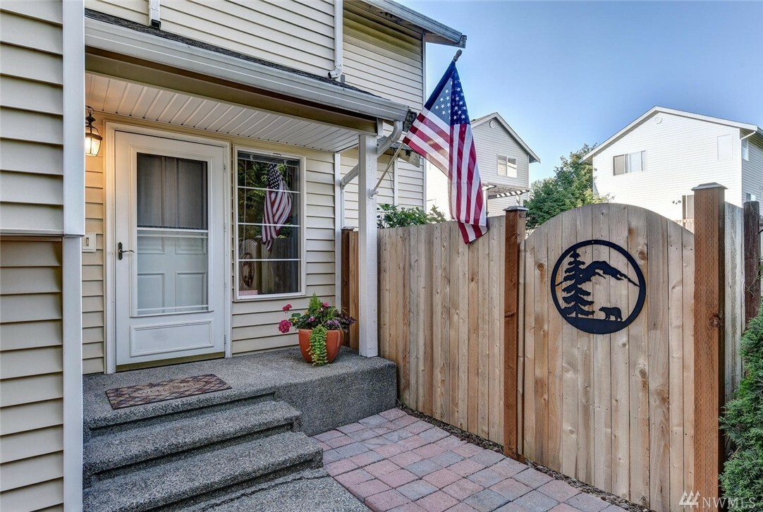 Property Photo: 18017 15th Ave W WA 98037