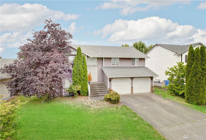 Property Photo:  8315 201st St E  WA 98387