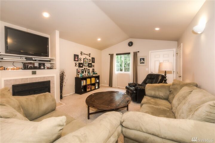 Property Photo:  516 Myrtle St  WA 98257 