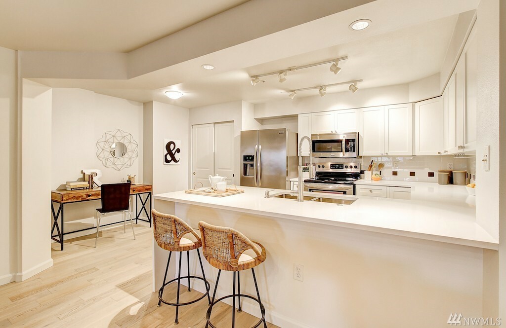 Property Photo: 1531 NW 57th St WA 98107