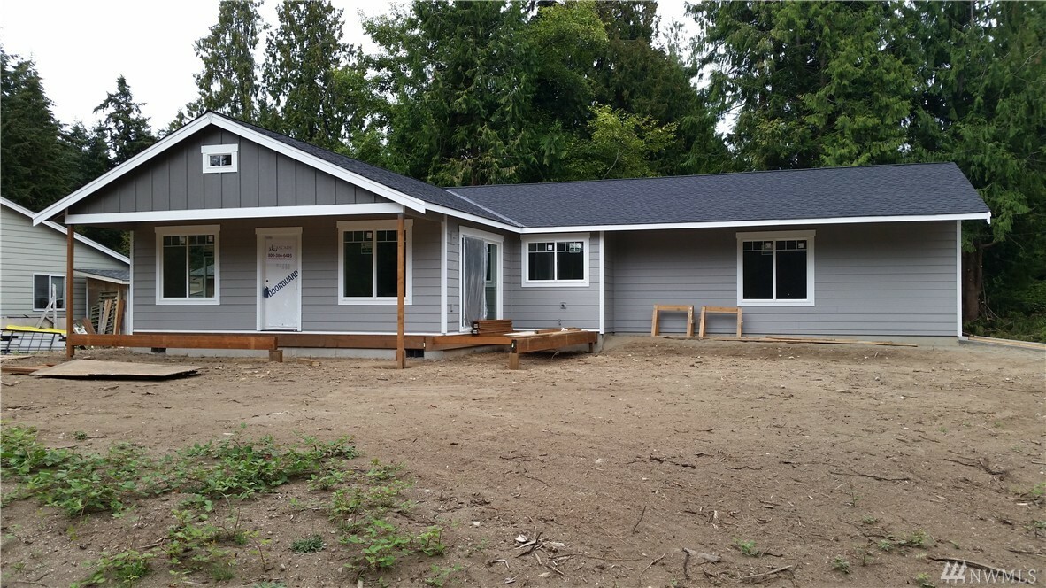 Property Photo:  1087 Idlewood Dr  WA 98282 