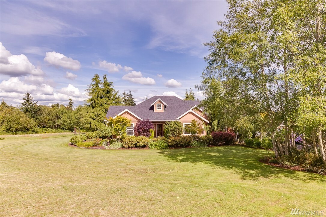 Property Photo:  1052 Hanstad Rd  WA 98282 