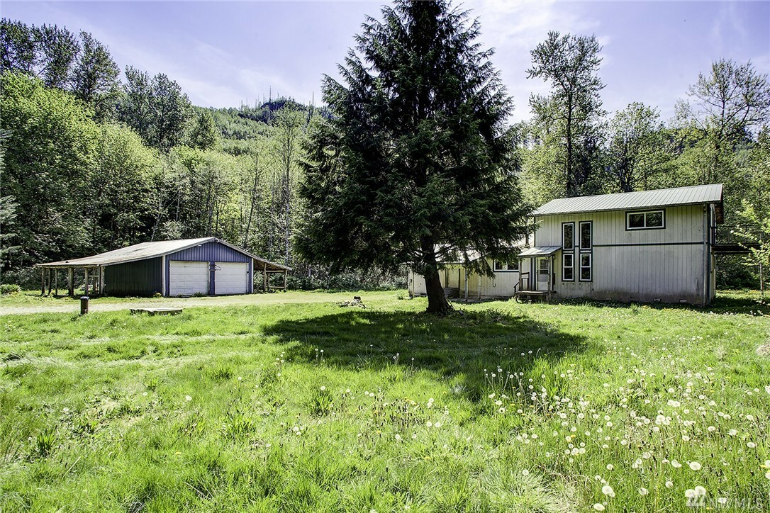 Property Photo:  59840 Rockport Cascade Rd  WA 98267 