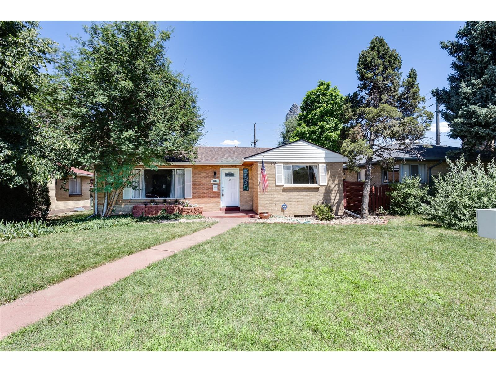 Property Photo: 1082 South Harrison Street CO 80209