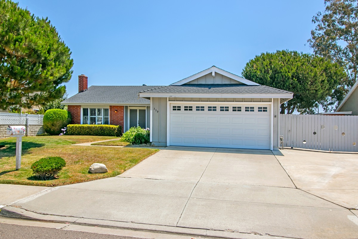 Property Photo:  339 Hickoryhill Drive  CA 92024 