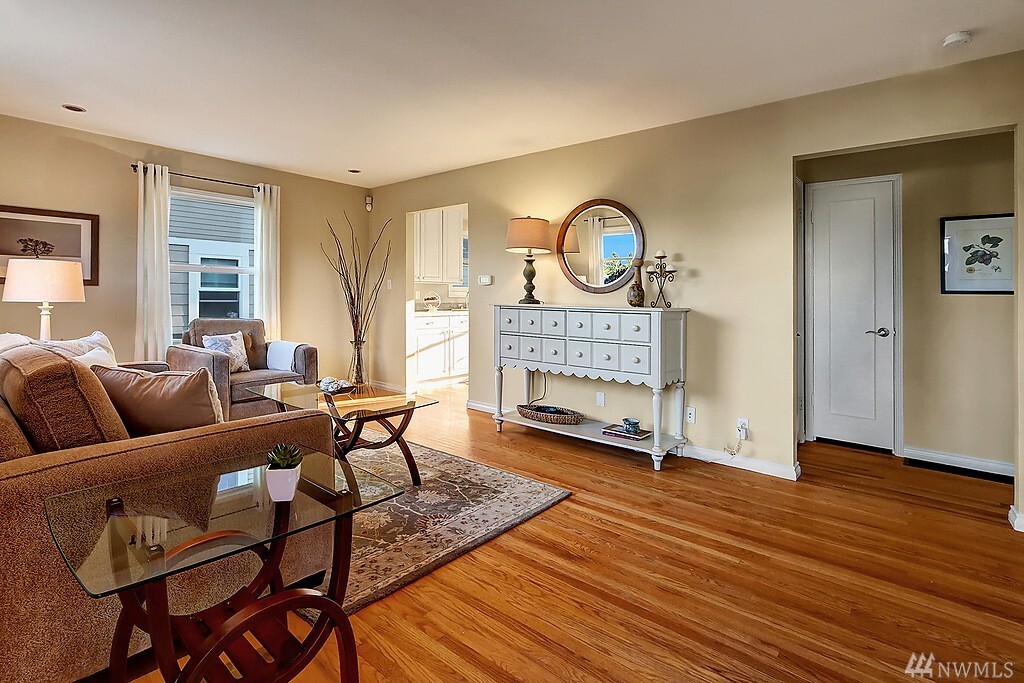 Property Photo: 8633 36th Ave SW WA 98126