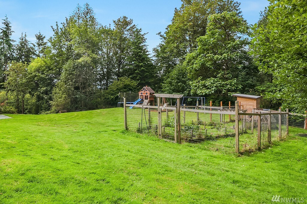 Property Photo:  21127 SE 122nd St  WA 98027 