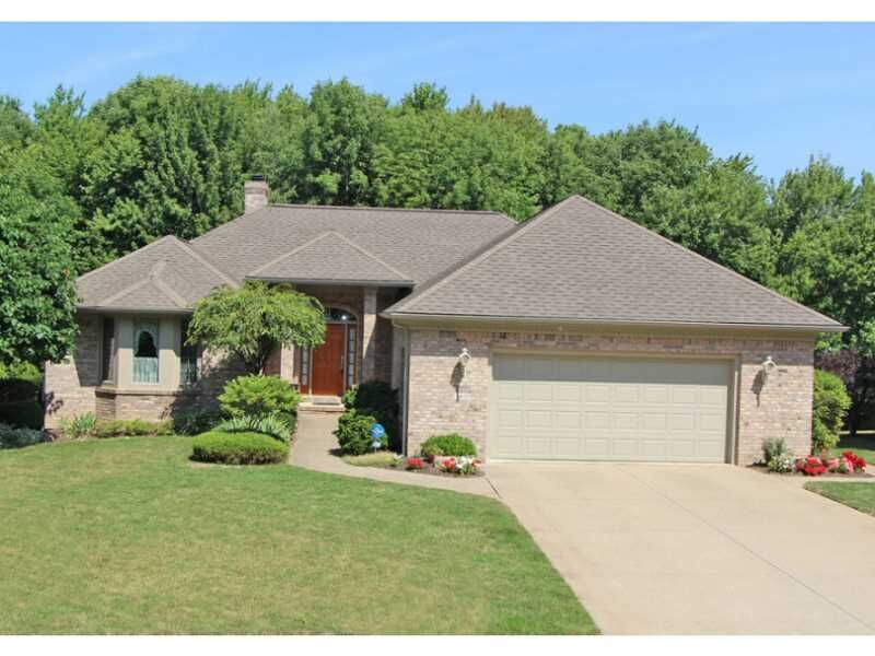 Property Photo: 3830 Woodcrest Court PA 16506