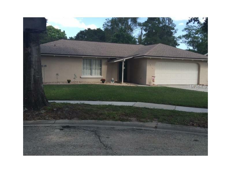 Property Photo:  110 N Hamlin Court  FL 32750 