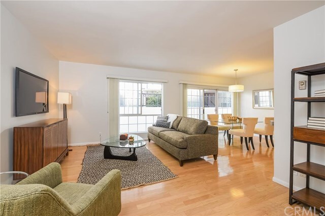 Property Photo: 837 Lincoln Boulevard 2 CA 90403