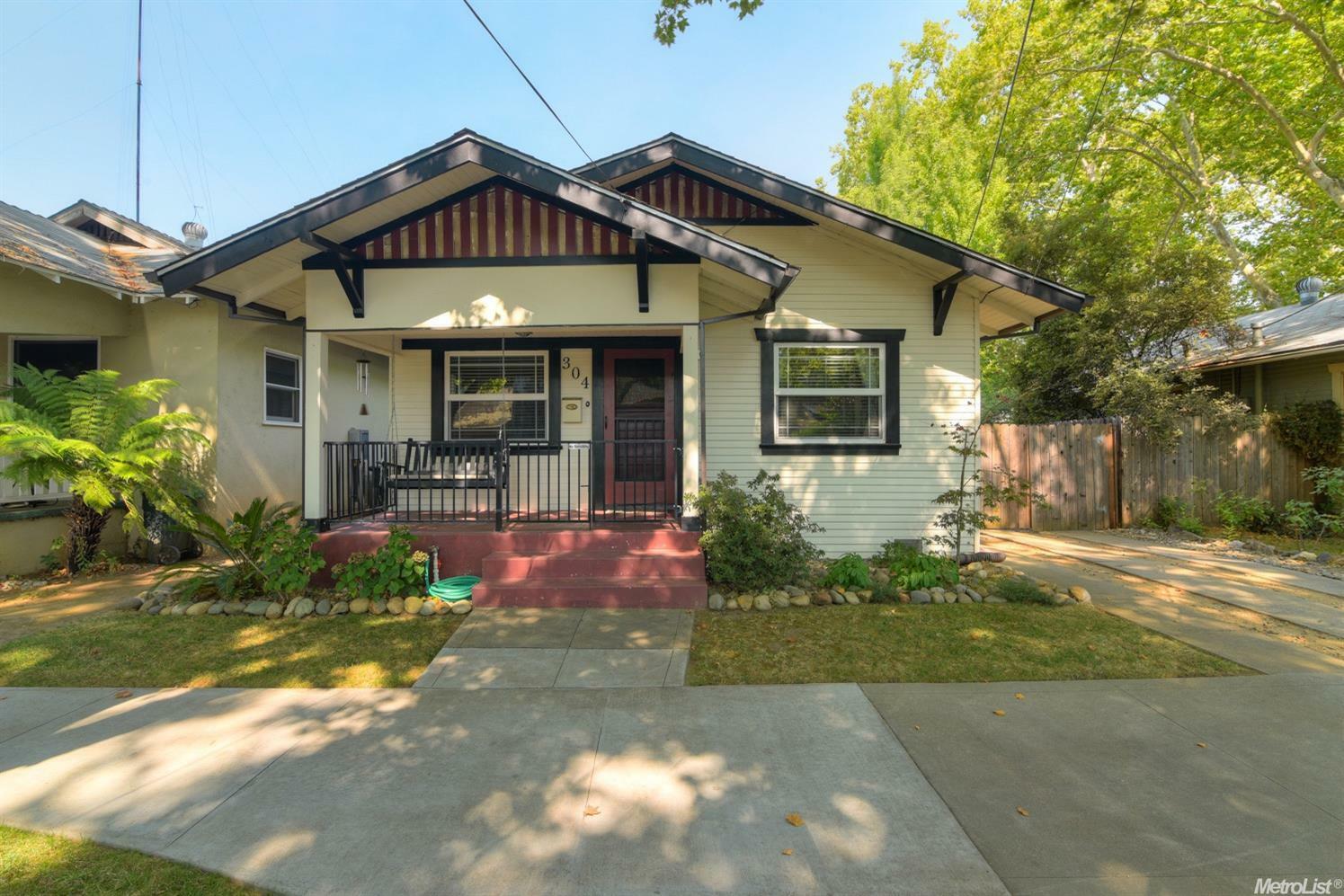 Property Photo:  304 23rd Street  CA 95816 