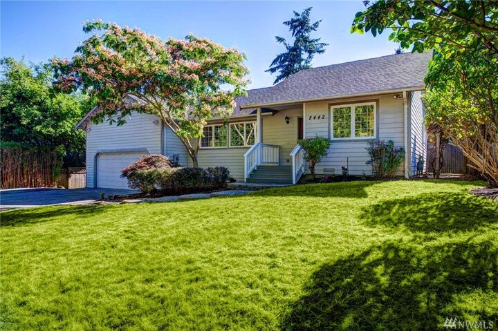 8442 SE 39th St  Mercer Island WA 98040 photo