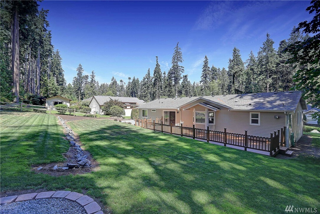 Property Photo:  1150 San Juan Dr  WA 98282 