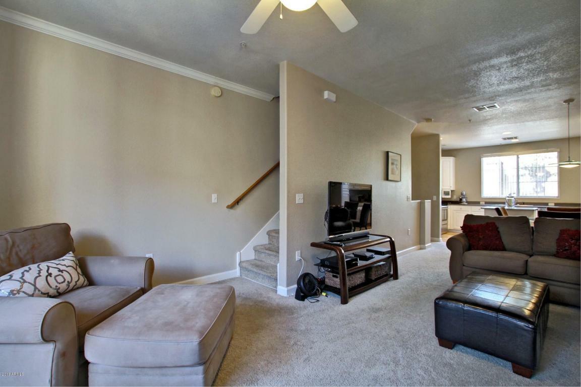 Property Photo:  4455 E Paradise Village Parkway S 1097  AZ 85032 