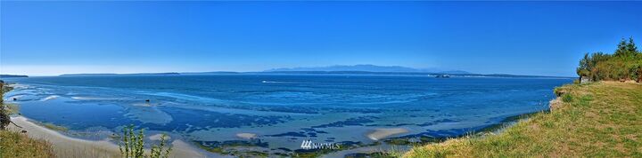 Property Photo:  456 Vista Road  WA 98249 