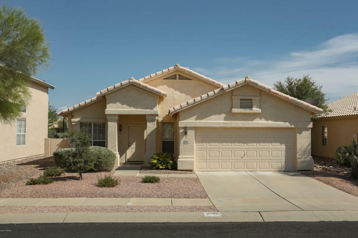 Property Photo:  9082 N Safflower Lane  AZ 85743 