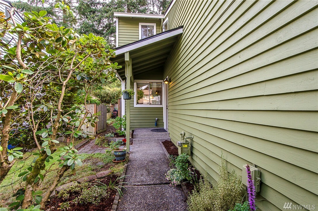 Property Photo:  13229 NE 139th Place  WA 98034 